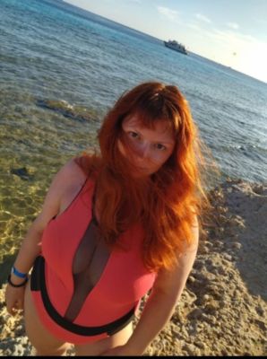 Анна  Ухта, фотографии